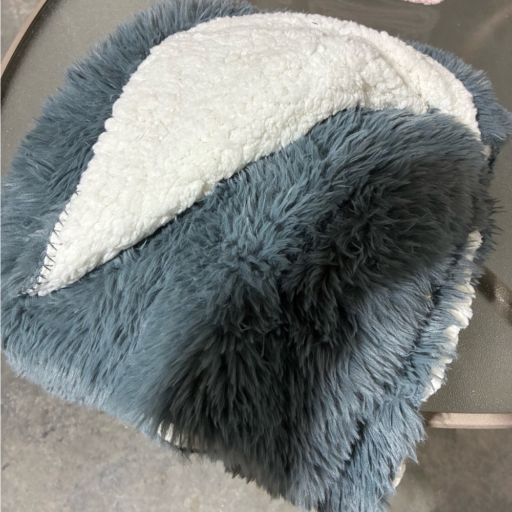 Cozy Gray and White Faux Fur Blanket